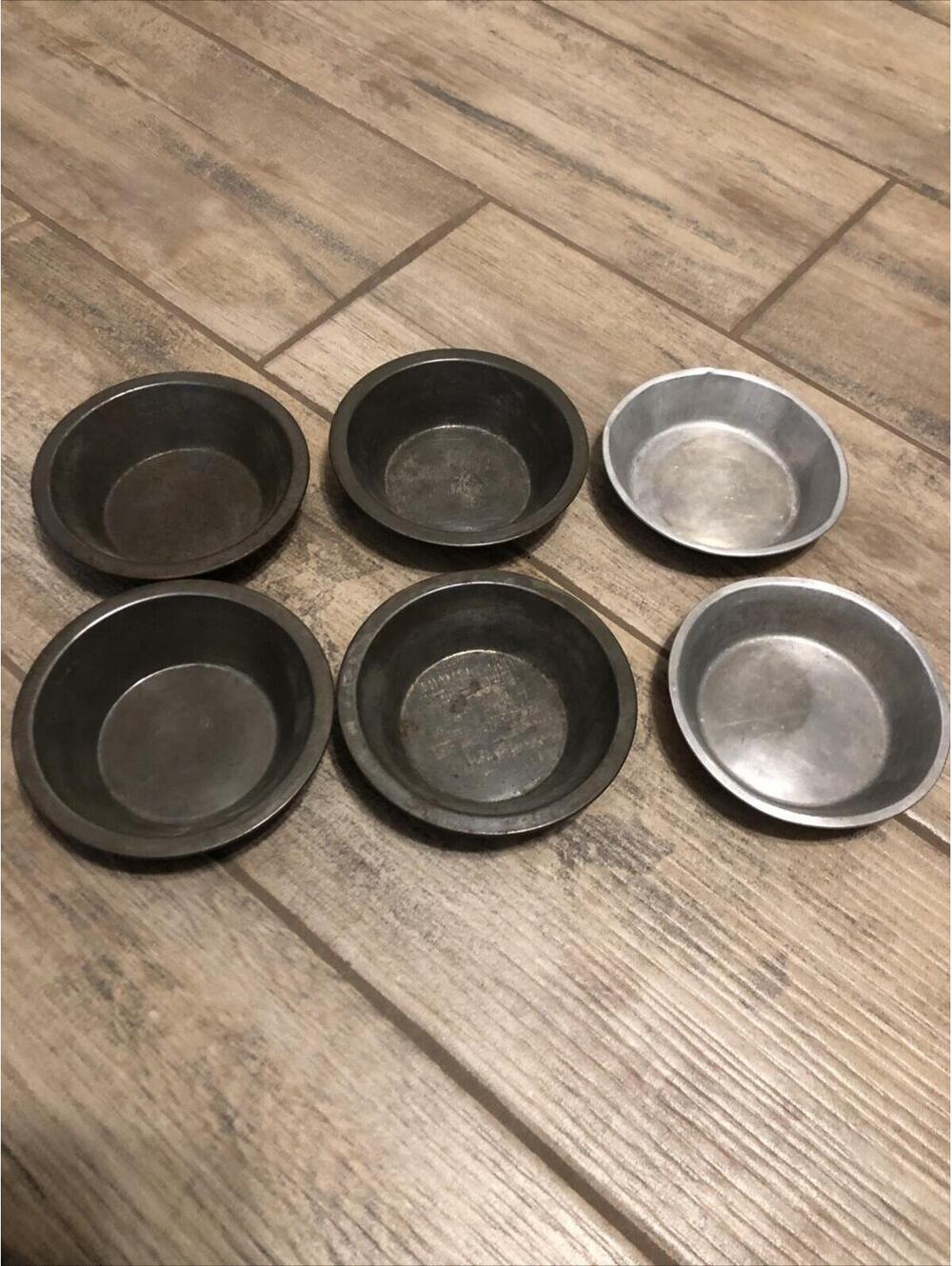 Mini Pie Pan 6 Piece Set, 5 Inch, Non-Stick Individual Dish Pie Plate. Vtg